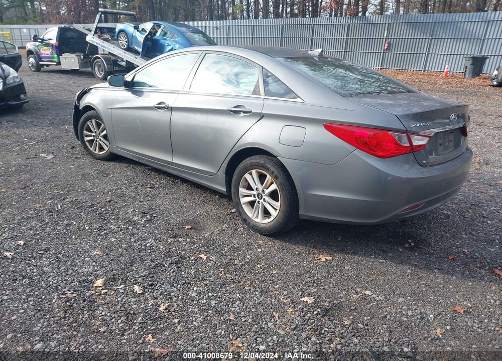 2013 HYUNDAI SONATA GLS VIN: 5NPEB4AC3DH714584