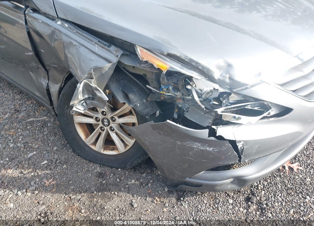 2013 HYUNDAI SONATA GLS VIN: 5NPEB4AC3DH714584