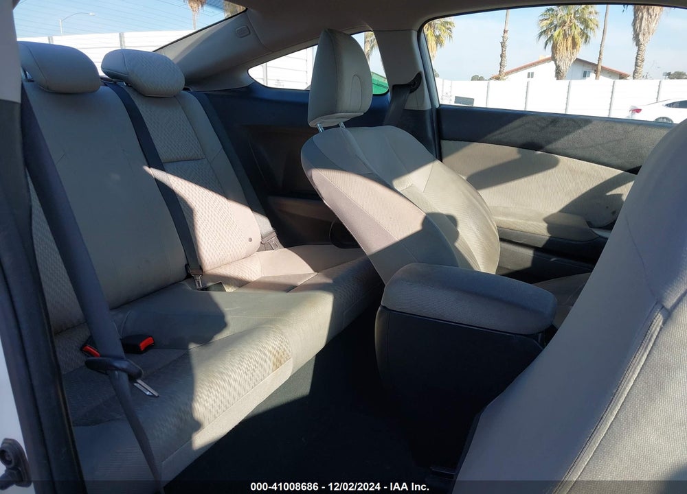 2015 HONDA CIVIC LX VIN: 2HGFG3B5XFH504867