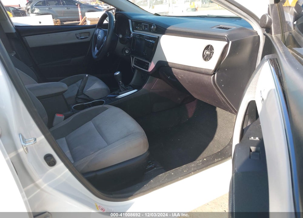 2017 TOYOTA COROLLA LE VIN: 5YFBURHE2HP634798