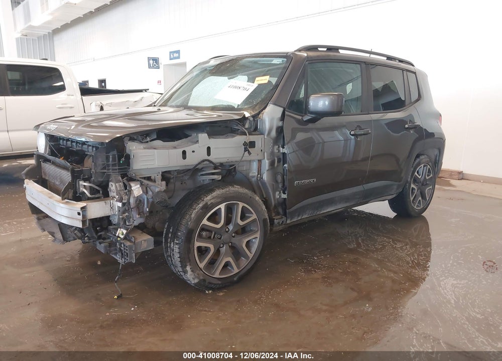 2018 JEEP RENEGADE LATITUDE FWD VIN: ZACCJABB7JPG90663