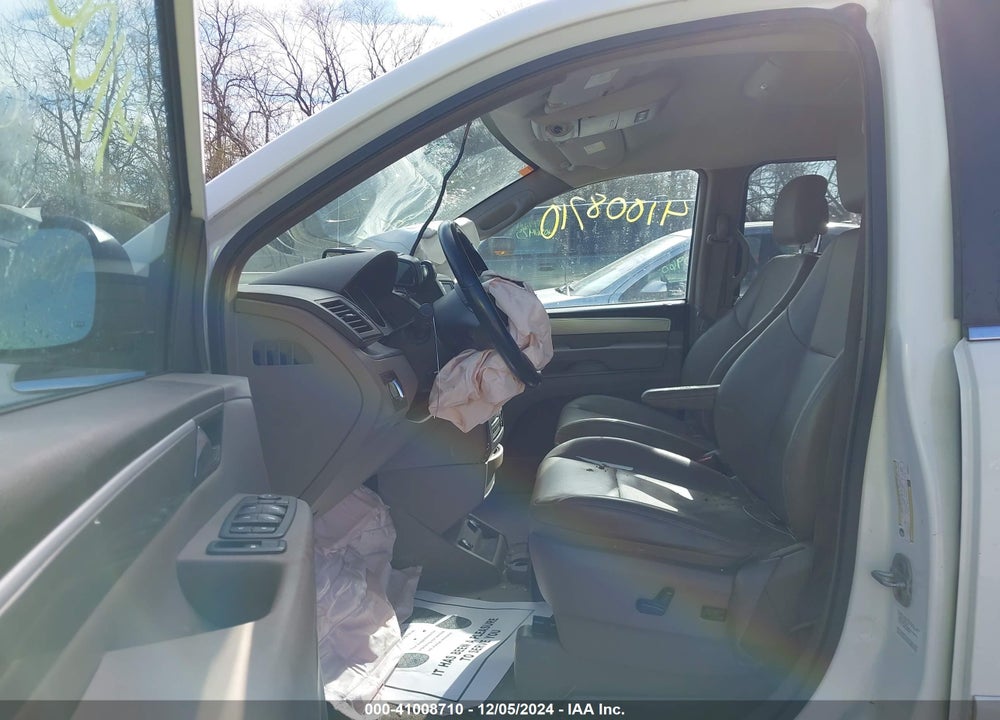 2011 VOLKSWAGEN ROUTAN SE VIN: 2V4RW3DG4BR806291