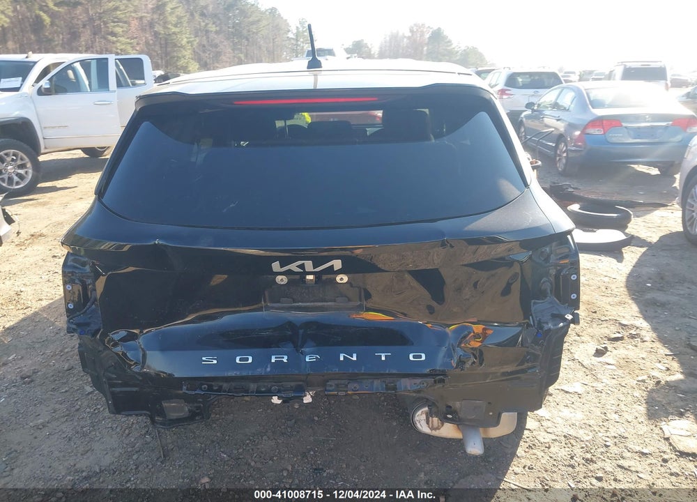 2022 KIA SORENTO LX VIN: 5XYRG4LC7NG109895