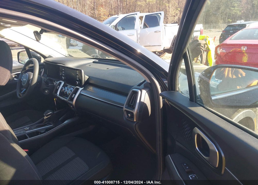 2022 KIA SORENTO LX VIN: 5XYRG4LC7NG109895