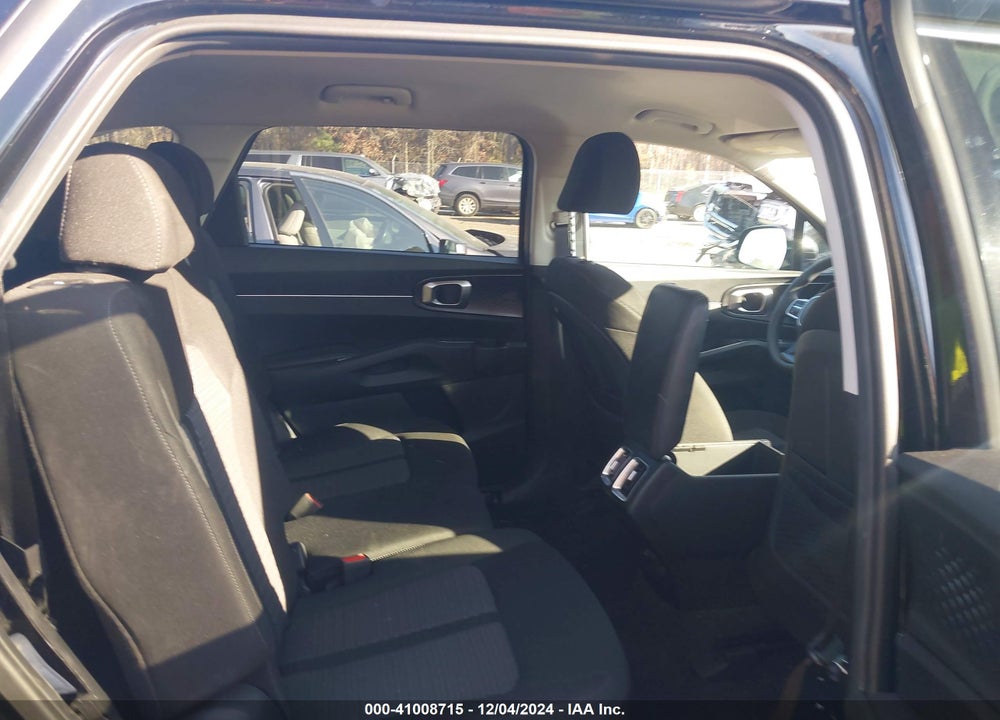 2022 KIA SORENTO LX VIN: 5XYRG4LC7NG109895