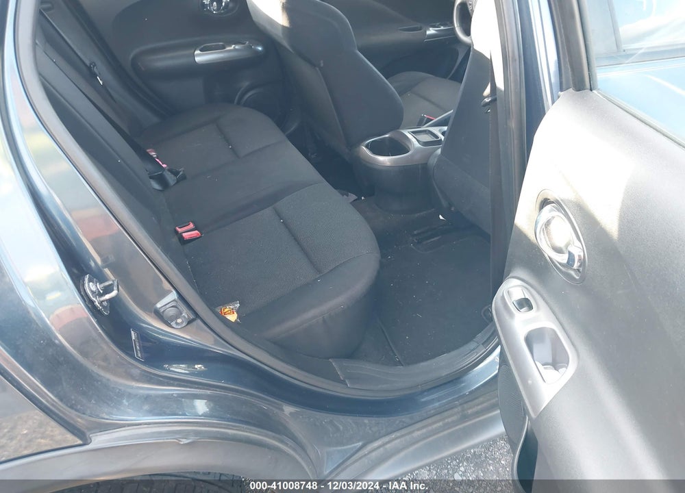 2011 NISSAN JUKE S VIN: JN8AF5MR5BT017052