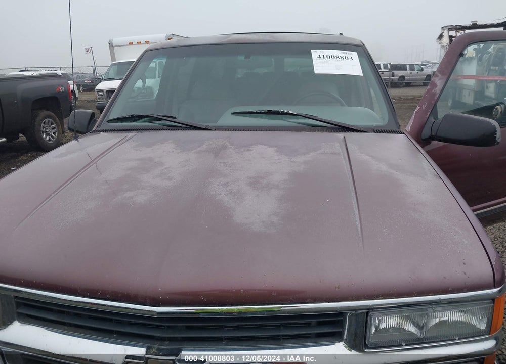 1996 CHEVROLET SUBURBAN K1500 VIN: 1GNFK16R0TJ426602