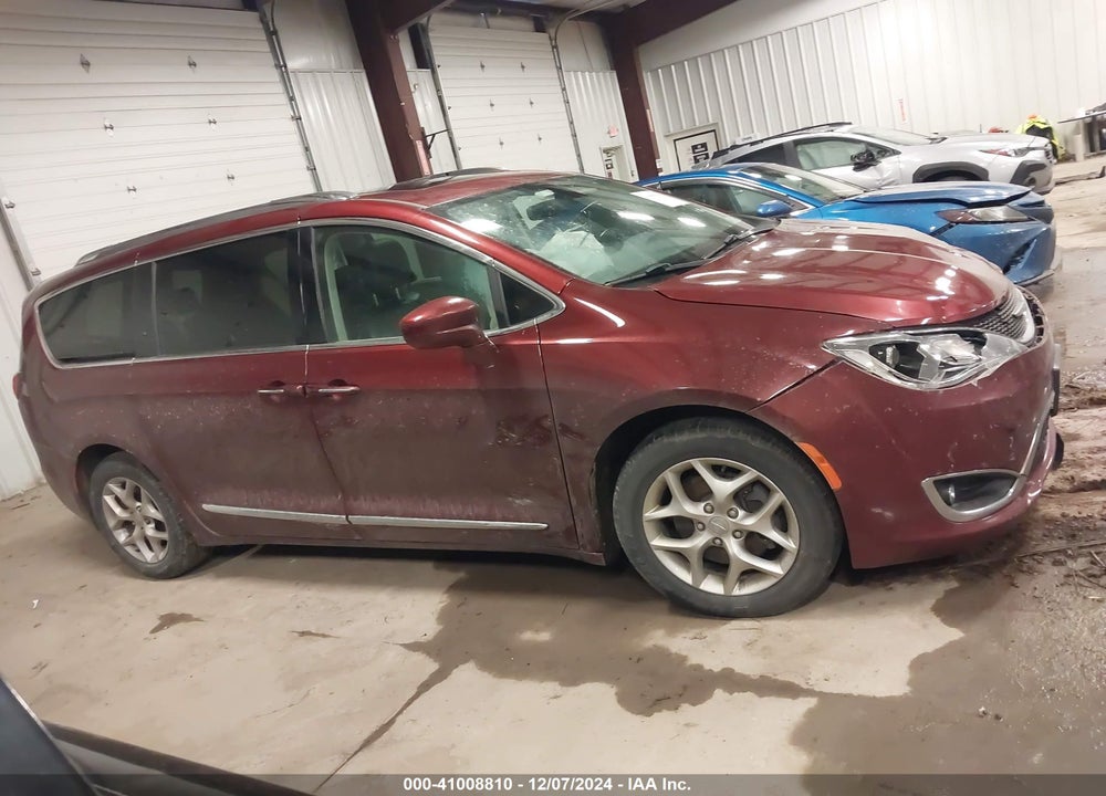 2018 CHRYSLER PACIFICA TOURING L PLUS VIN: 2C4RC1EG0JR330237