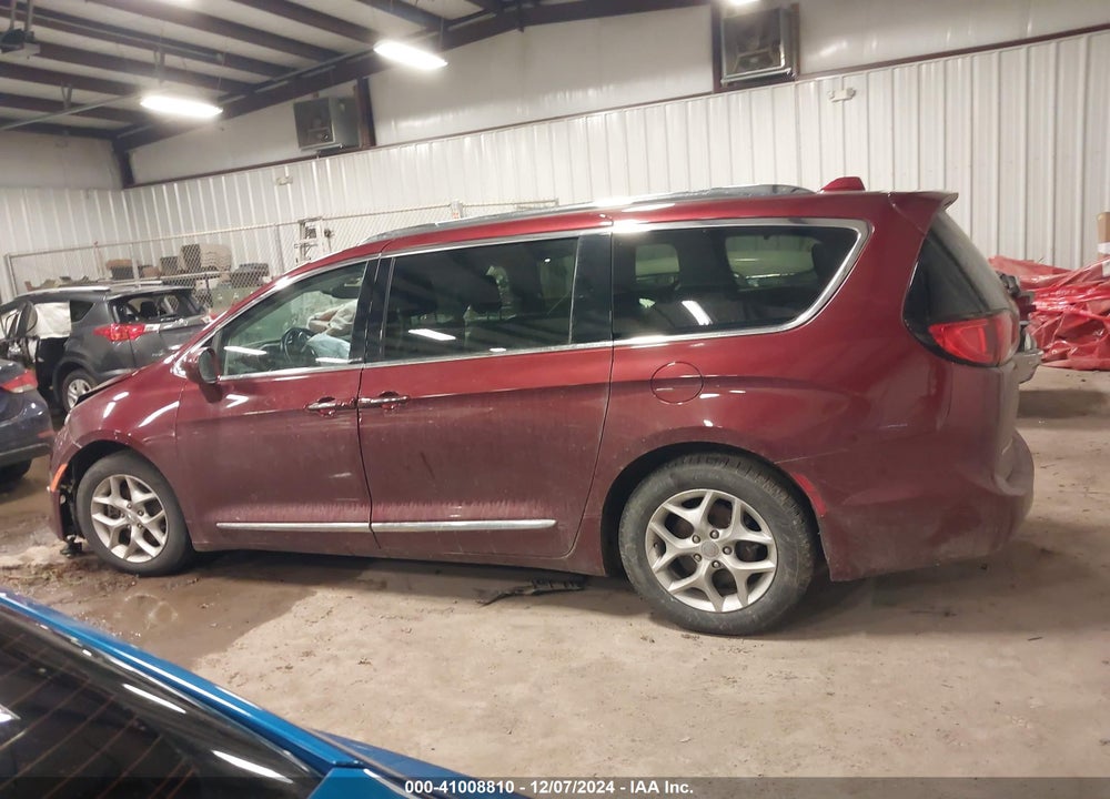 2018 CHRYSLER PACIFICA TOURING L PLUS VIN: 2C4RC1EG0JR330237