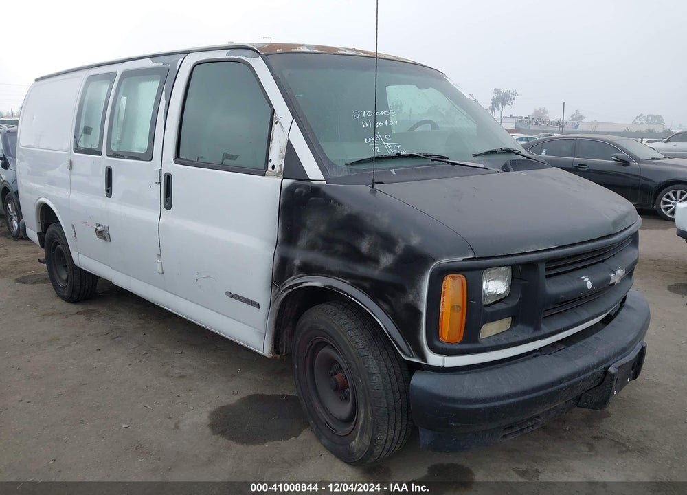 2001 CHEVROLET EXPRESS VIN: 1GCFG25W711135227