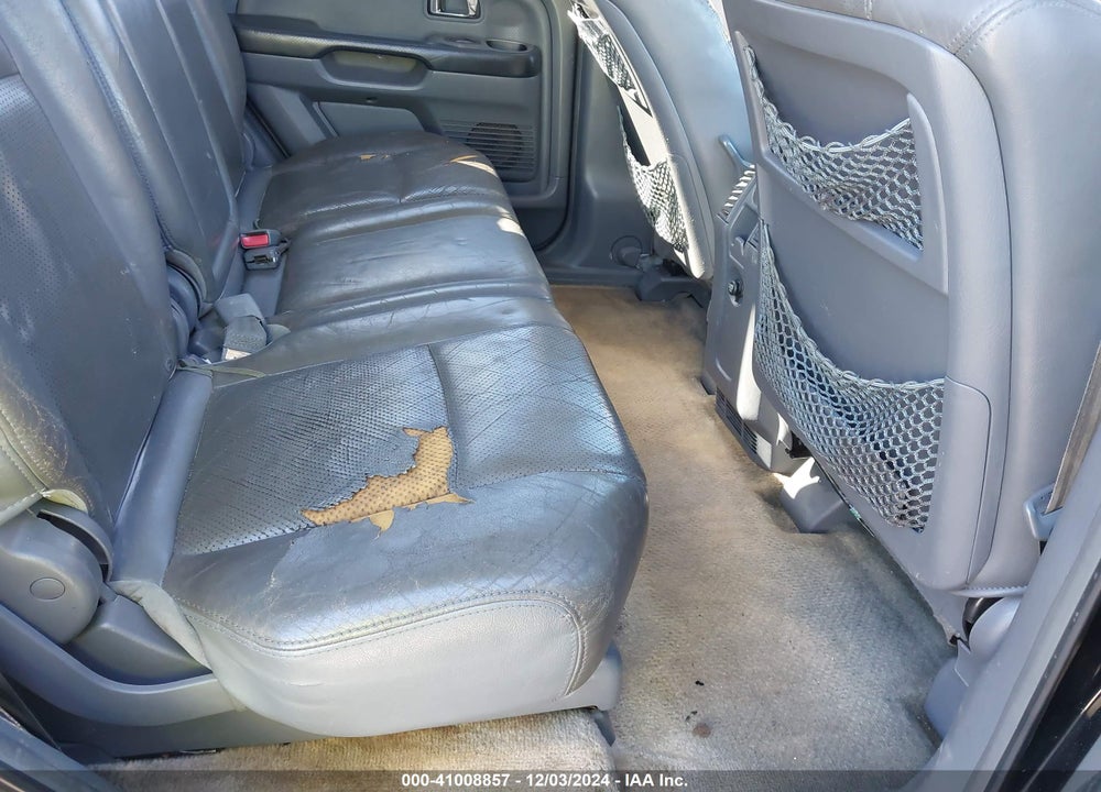2005 HONDA PILOT EX-L VIN: 5FNYF18525B051600