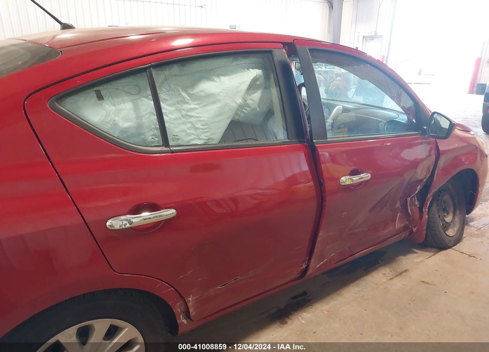 2015 NISSAN VERSA 1.6 SV VIN: 3N1CN7AP5FL821399