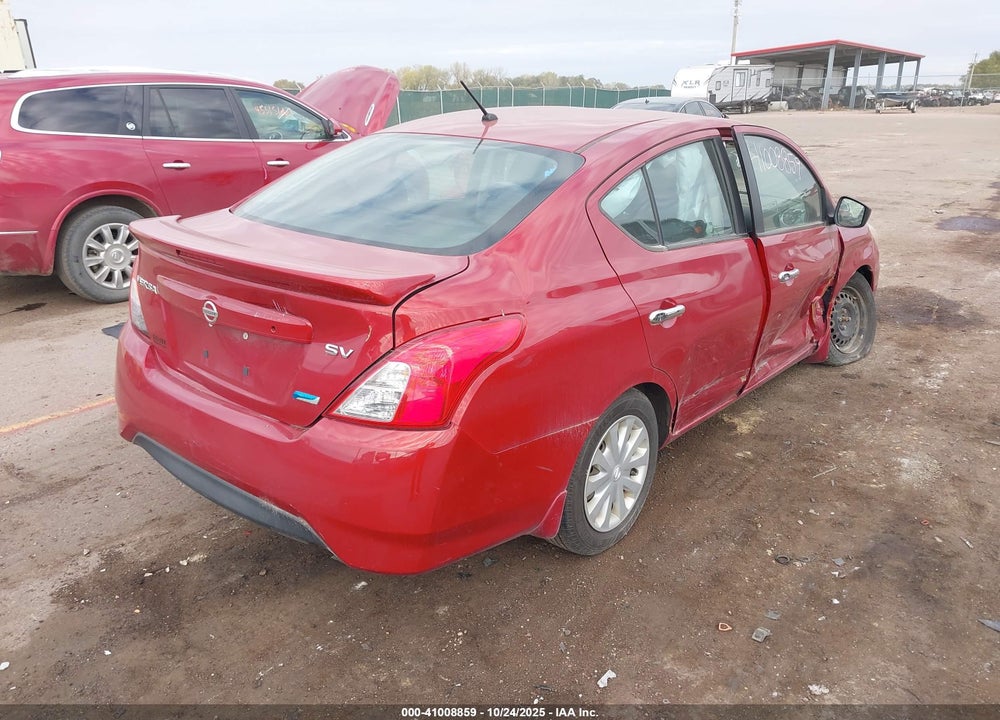 2015 NISSAN VERSA 1.6 SV VIN: 3N1CN7AP5FL821399