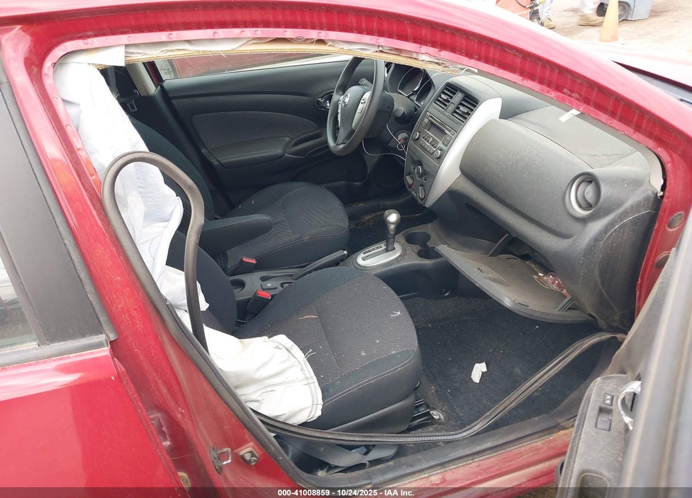 2015 NISSAN VERSA 1.6 SV VIN: 3N1CN7AP5FL821399
