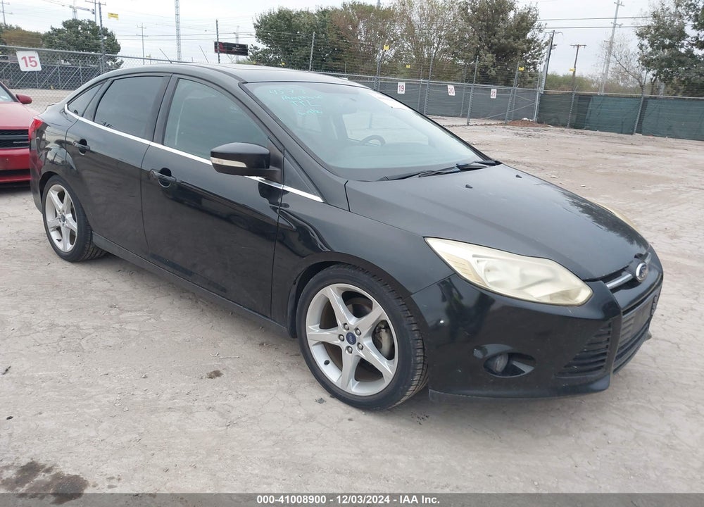 2014 FORD FOCUS TITANIUM VIN: 1FADP3J28EL229553