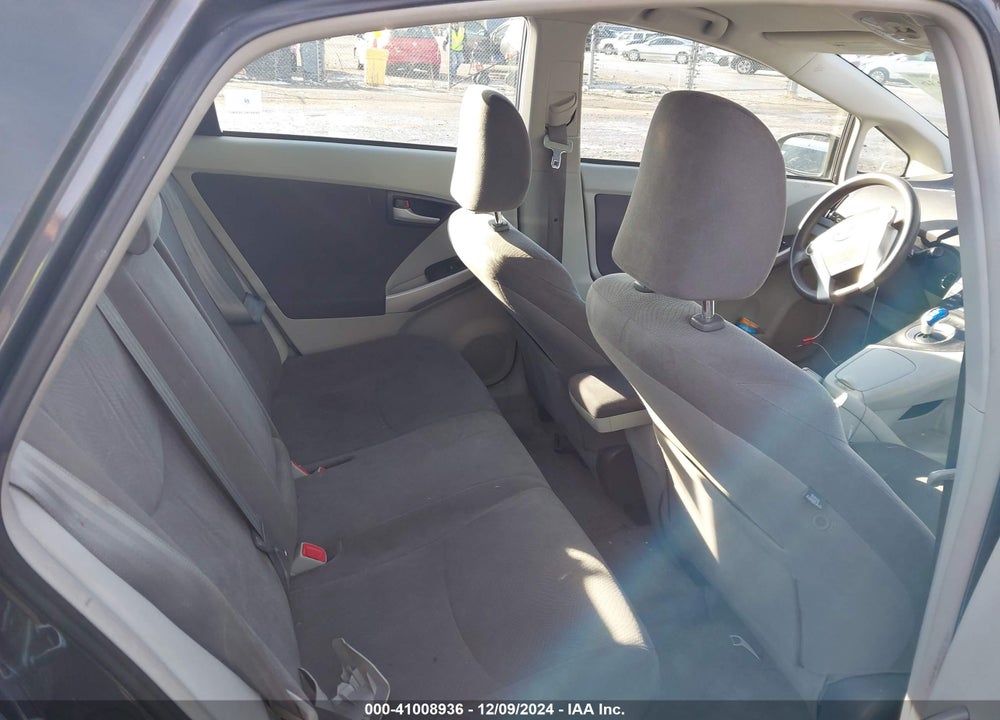 2011 TOYOTA PRIUS TWO VIN: JTDKN3DU8B5356243