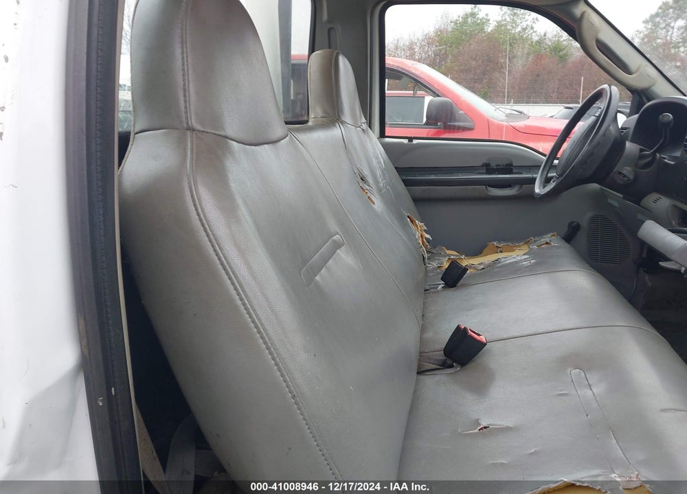 2007 FORD SUPER DUTY F-250 VIN: 1FTNF20527EA59902