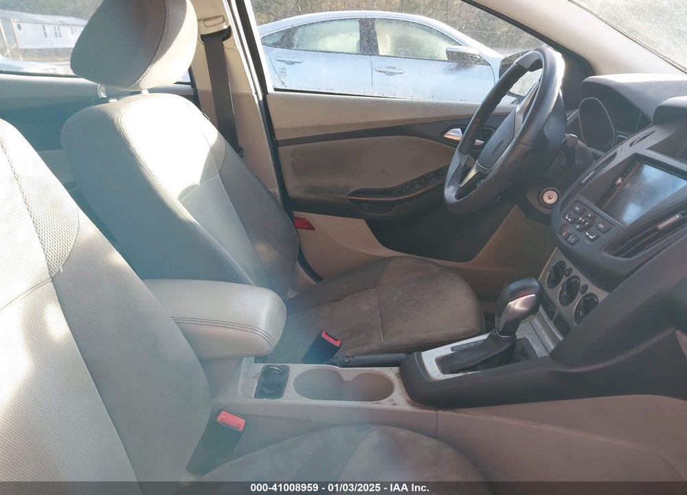 2014 FORD FOCUS VIN: 1FADP3F26EL179549