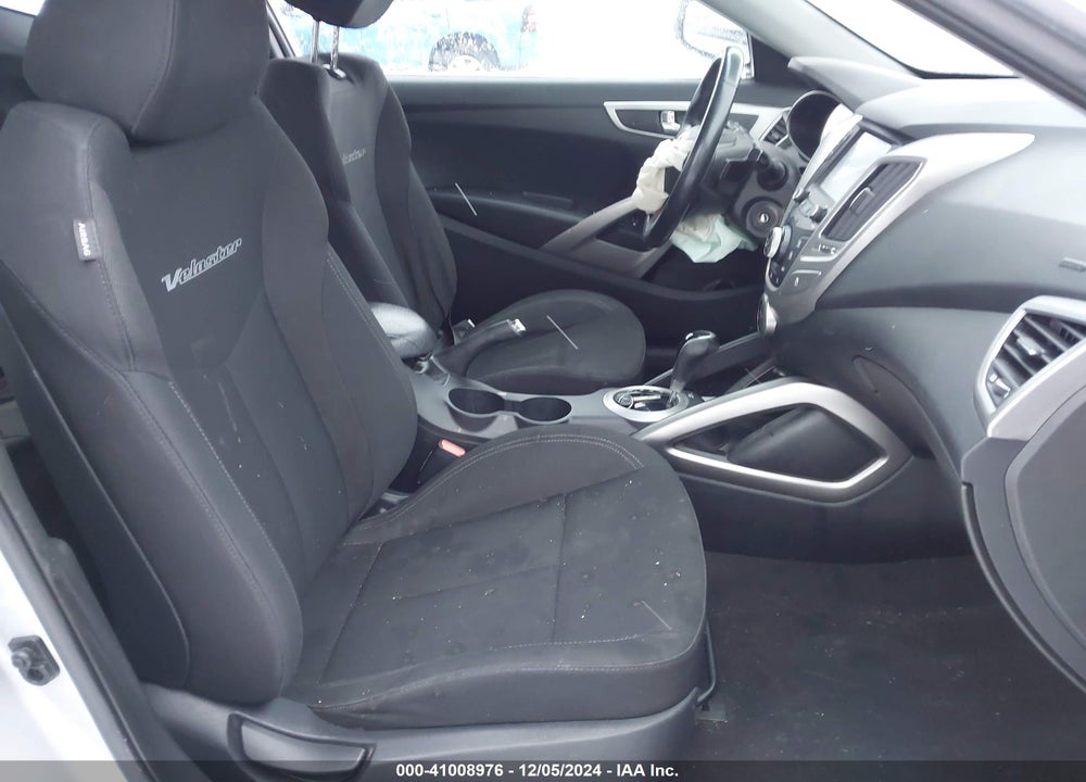 2017 HYUNDAI VELOSTER VIN: KMHTC6AD1HU304799