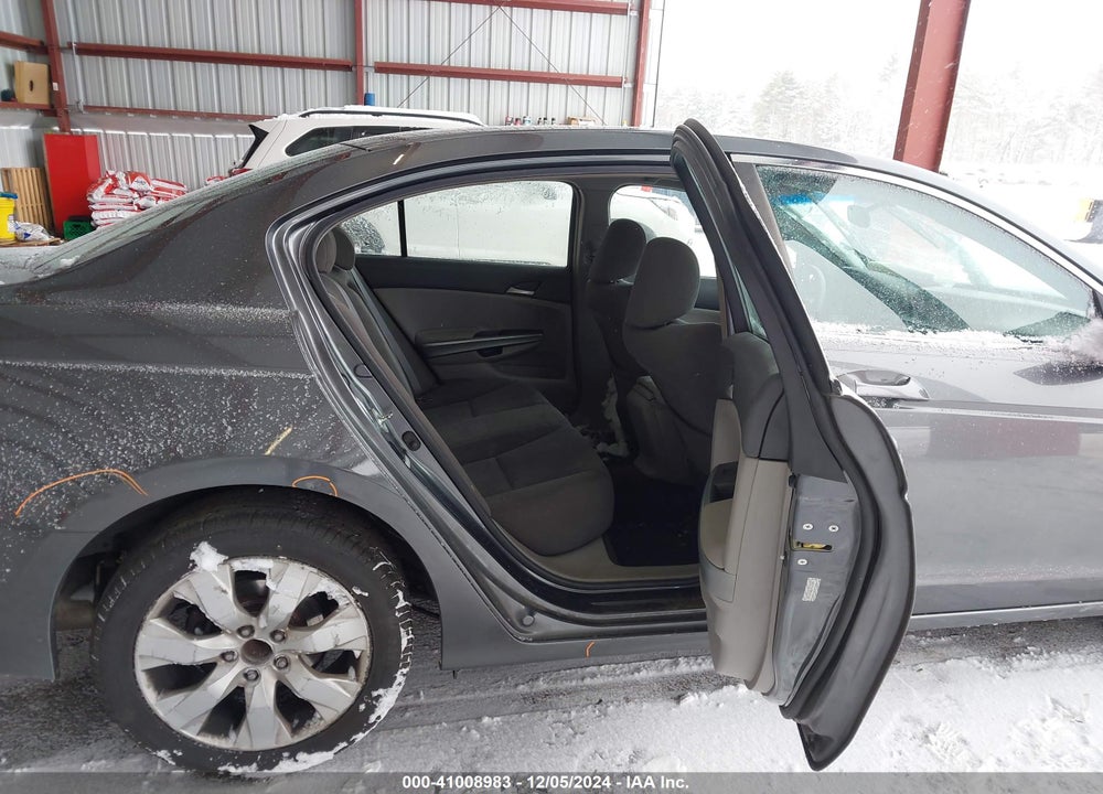 2009 HONDA ACCORD 2.4 EX VIN: 1HGCP26729A094268