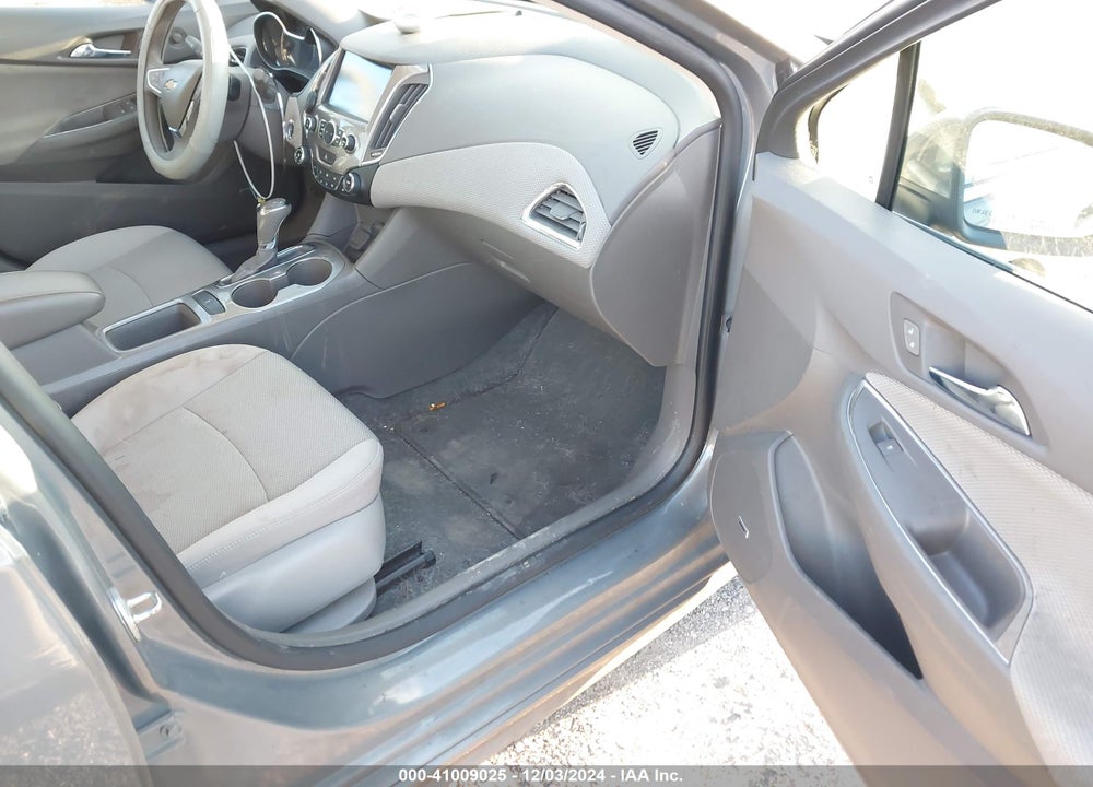 2017 CHEVROLET CRUZE LT AUTO VIN: 1G1BE5SM5H7142783