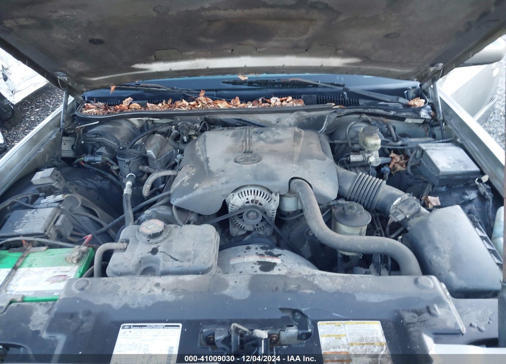 2000 MERCURY GRAND MARQUIS LS VIN: 2MEFM75W5YX643430