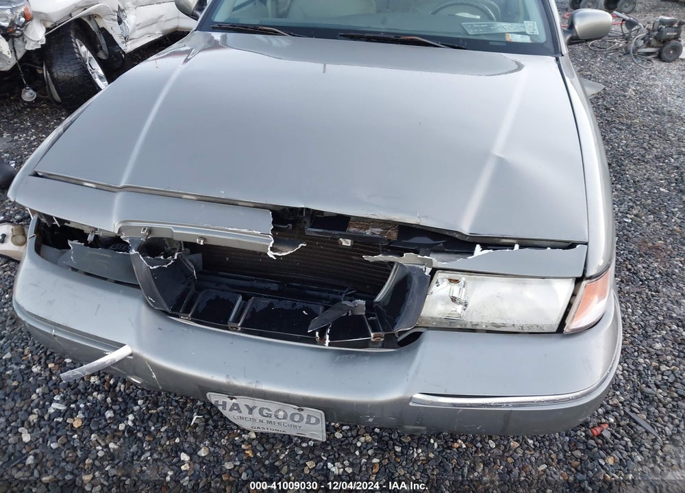 2000 MERCURY GRAND MARQUIS LS VIN: 2MEFM75W5YX643430
