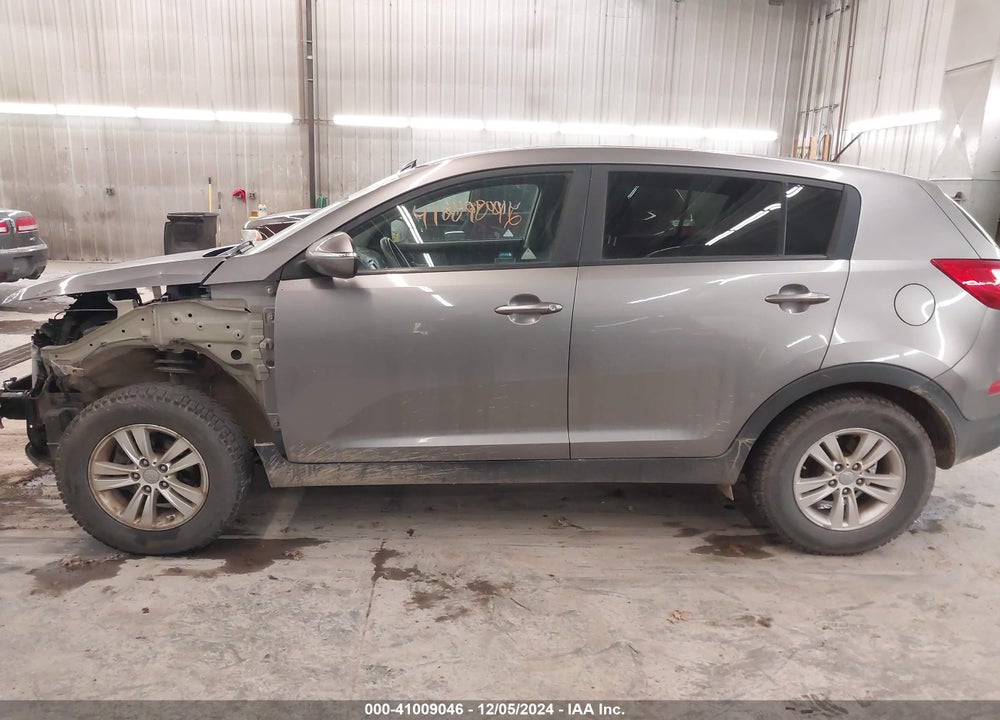 2011 KIA SPORTAGE LX VIN: KNDPB3A21B7082227