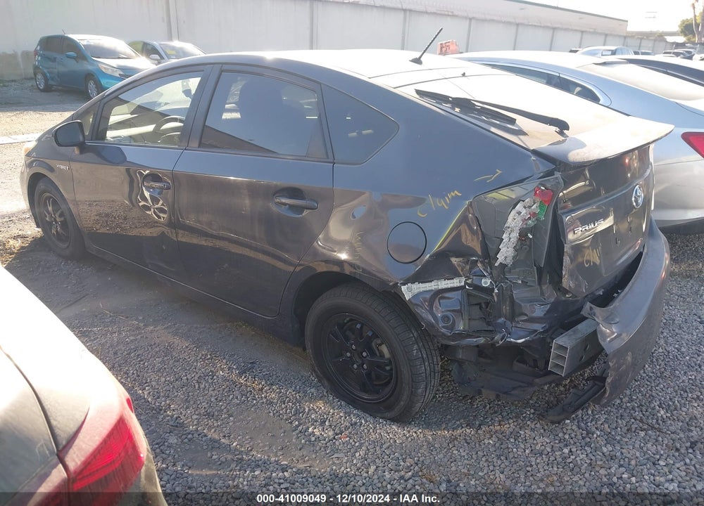 2015 TOYOTA PRIUS TWO VIN: JTDKN3DUXF0473759