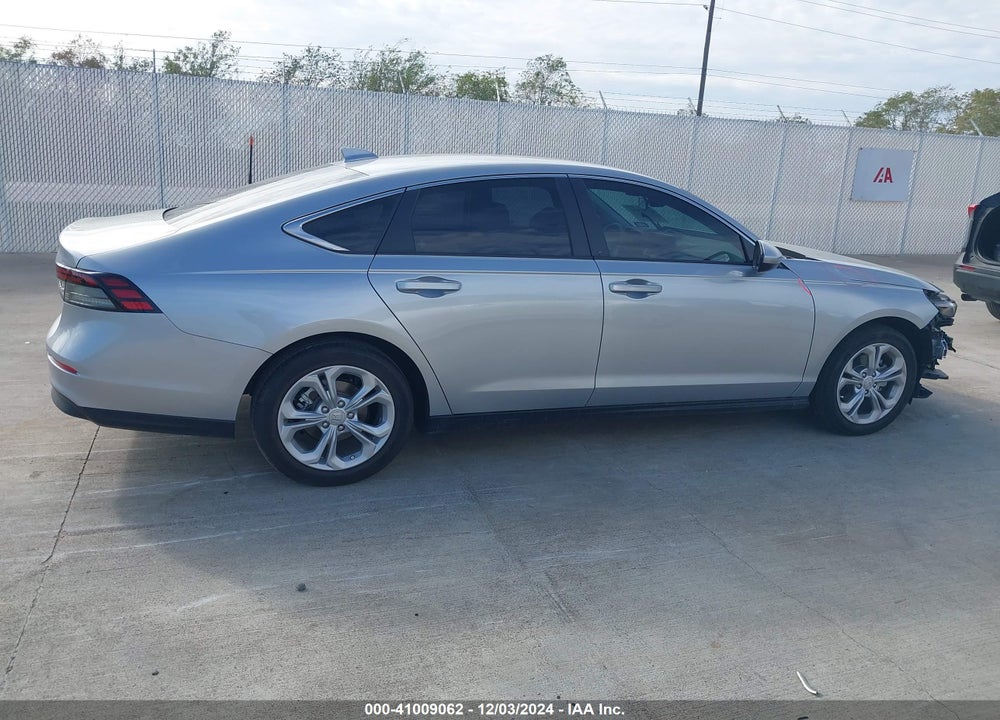 2024 HONDA ACCORD LX VIN: 1HGCY1F26RA069109