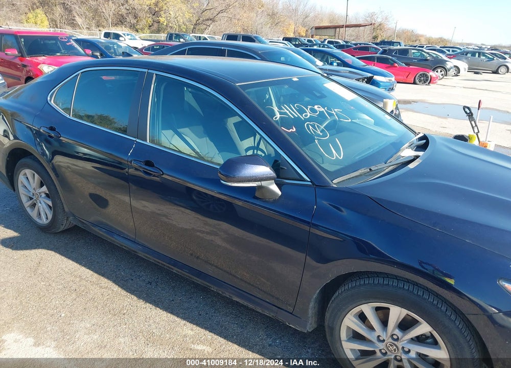 2022 TOYOTA CAMRY LE VIN: 4T1C11AK4NU658349