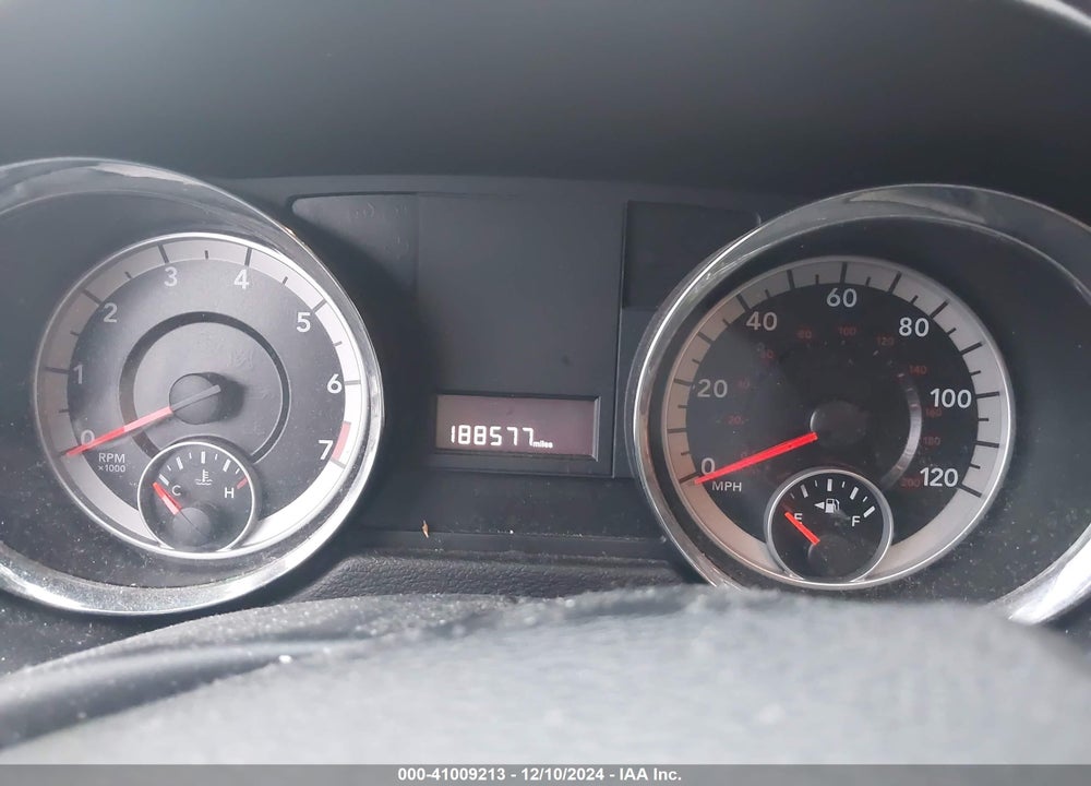 2013 DODGE GRAND CARAVAN SXT VIN: 2C4RDGCG7DR723174