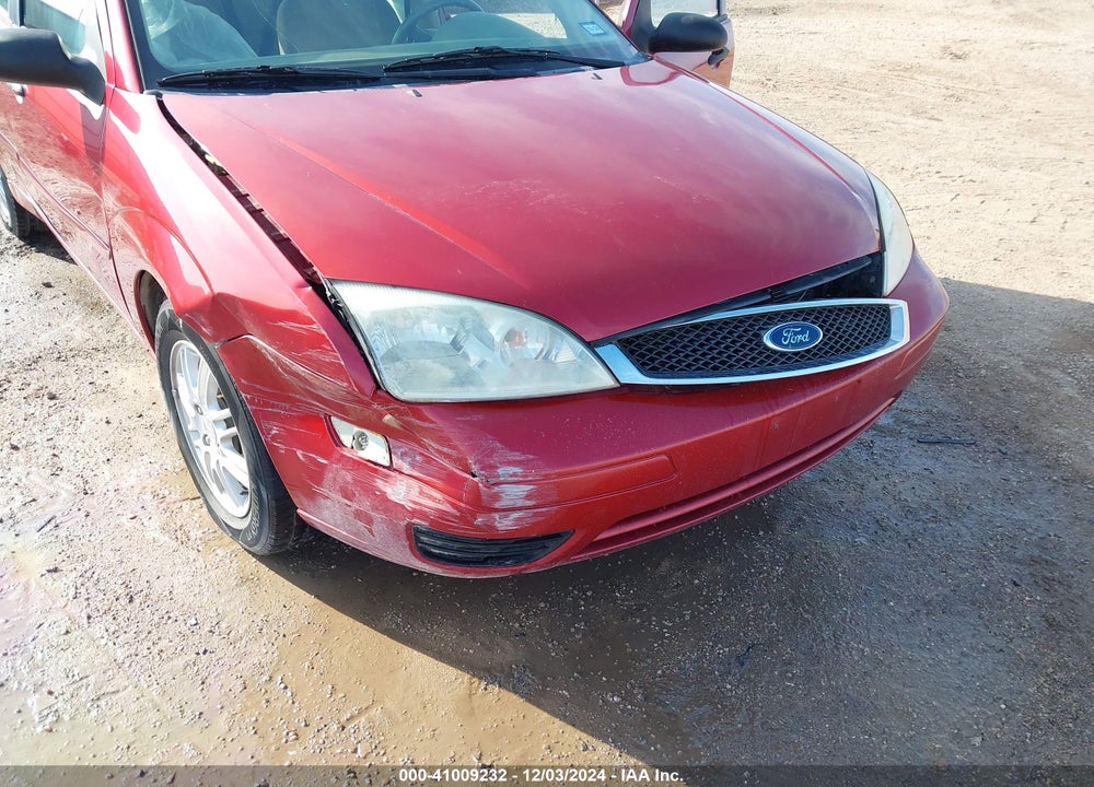 2005 FORD FOCUS ZX4 VIN: 1FAFP34N85W109376