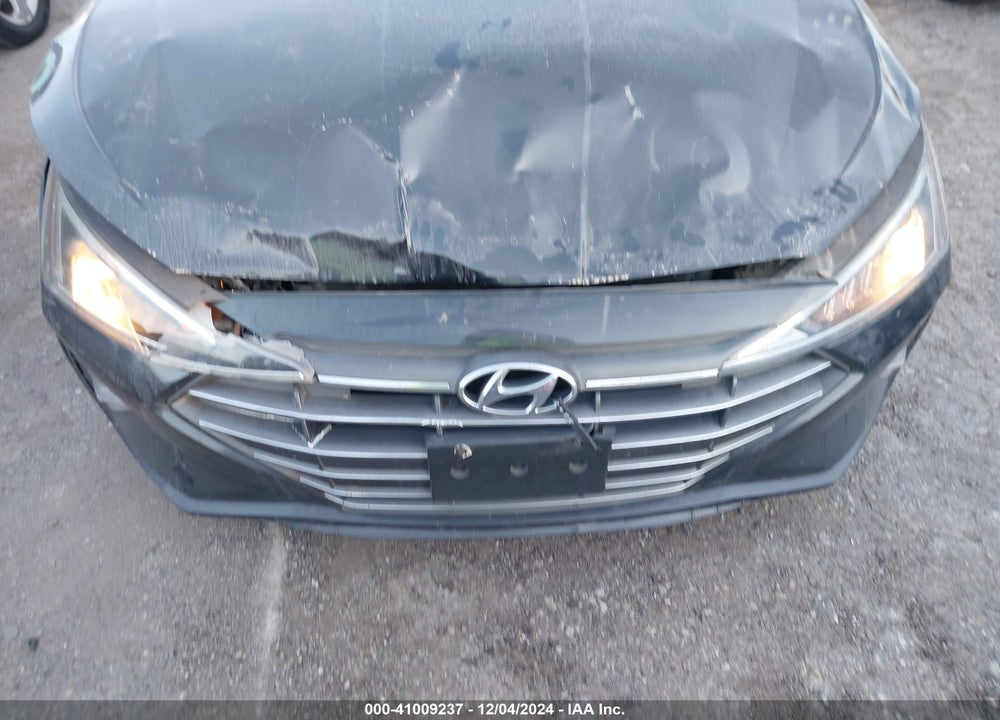 2020 HYUNDAI ELANTRA VALUE EDITION VIN: 5NPD84LF6LH595221