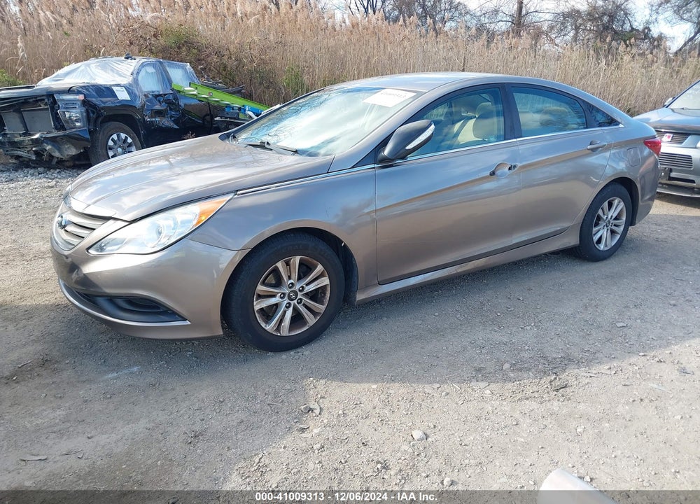 2014 HYUNDAI SONATA GLS VIN: 5NPEB4AC8EH921912