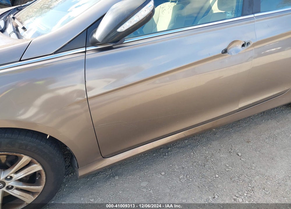 2014 HYUNDAI SONATA GLS VIN: 5NPEB4AC8EH921912