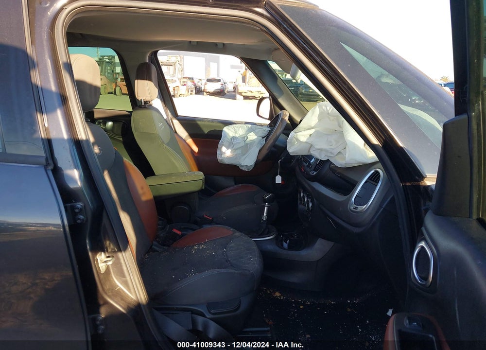 2014 FIAT 500L TREKKING VIN: ZFBCFADH8EZ014218
