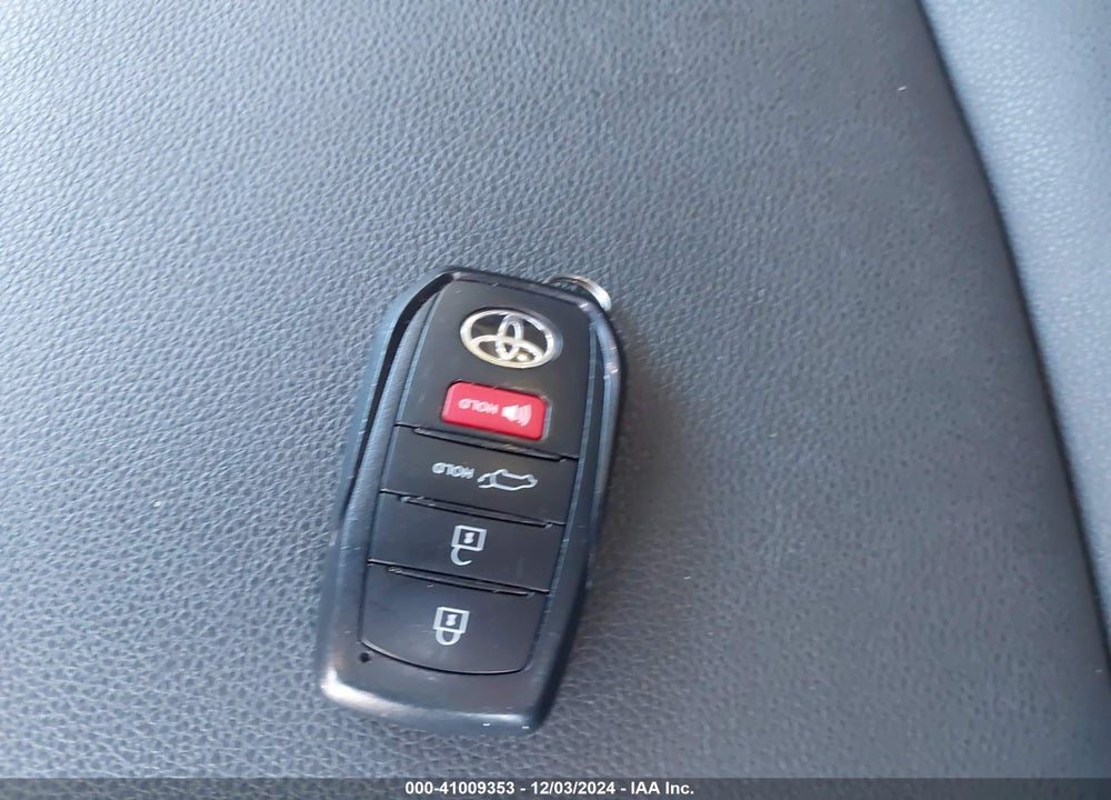 2022 TOYOTA COROLLA CROSS XLE VIN: 7MUDAAAG3NV031155
