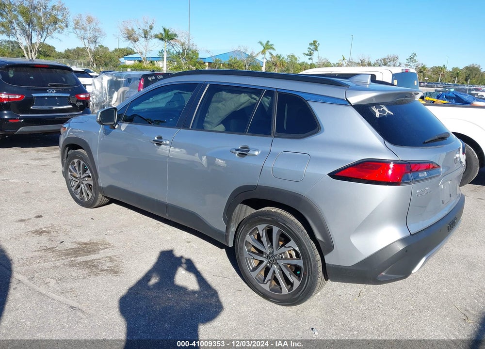 2022 TOYOTA COROLLA CROSS XLE VIN: 7MUDAAAG3NV031155