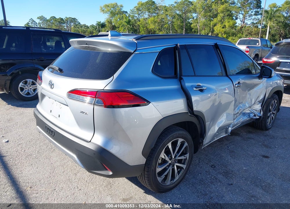 2022 TOYOTA COROLLA CROSS XLE VIN: 7MUDAAAG3NV031155