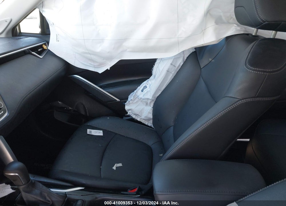 2022 TOYOTA COROLLA CROSS XLE VIN: 7MUDAAAG3NV031155