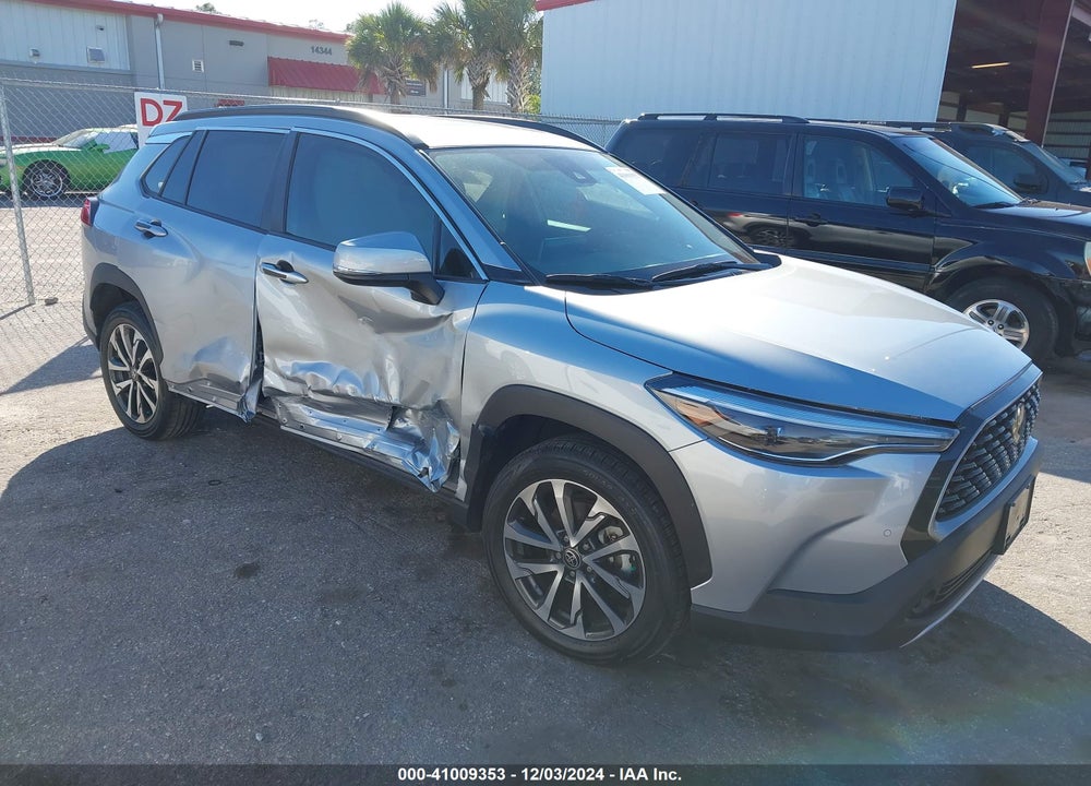 2022 TOYOTA COROLLA CROSS XLE VIN: 7MUDAAAG3NV031155