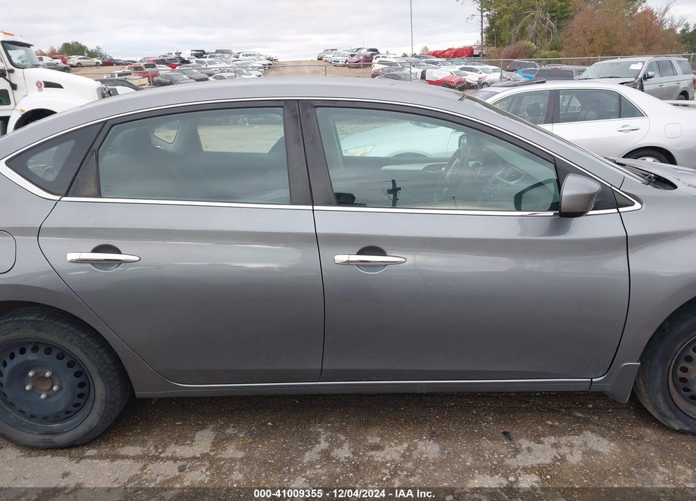 2017 NISSAN SENTRA VIN: 3N1AB7AP4HY302043