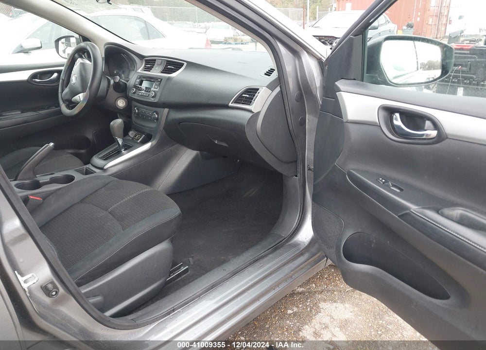 2017 NISSAN SENTRA VIN: 3N1AB7AP4HY302043