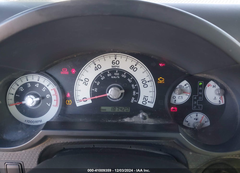 2010 TOYOTA FJ CRUISER VIN: JTEBU4BF4AK084623