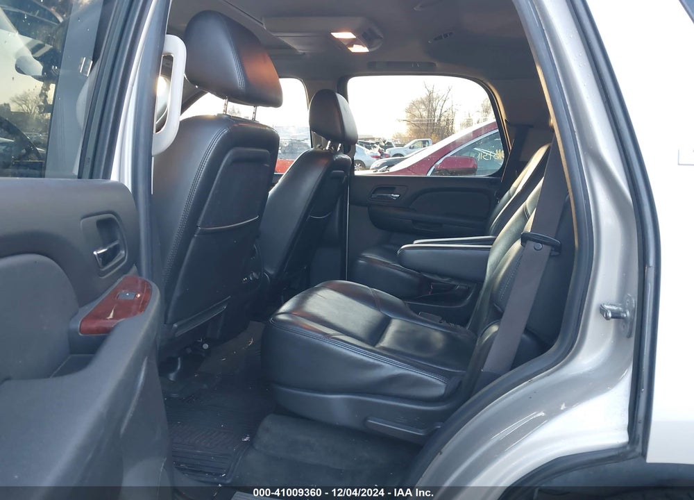 2009 CHEVROLET TAHOE LTZ VIN: 1GNFK33059R209705