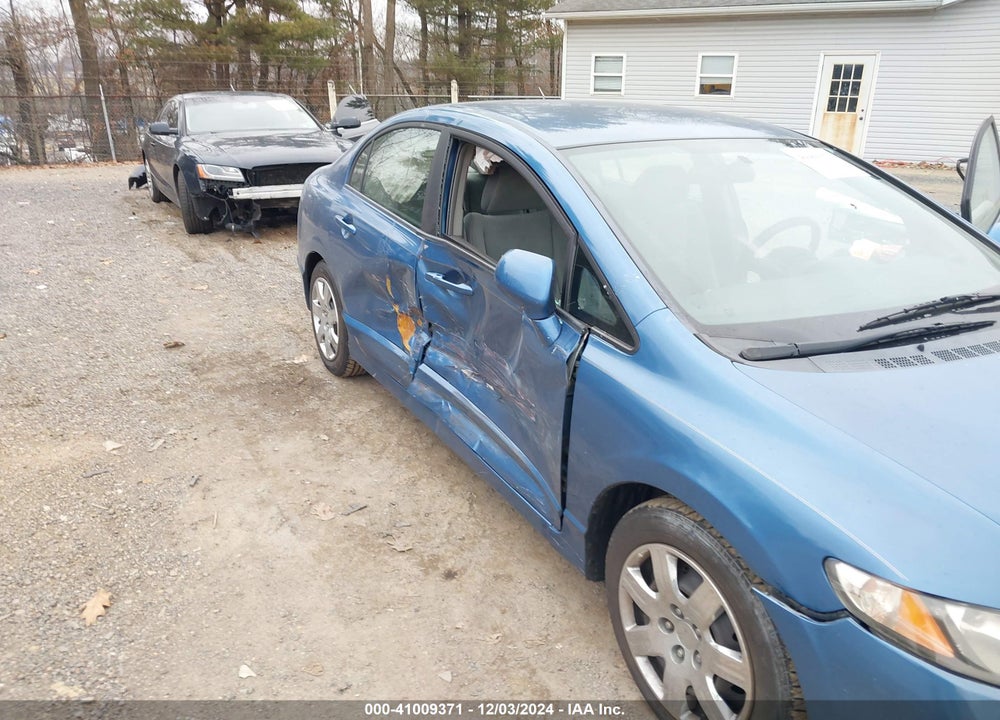 2011 HONDA CIVIC LX VIN: 19XFA1F5XBE046901
