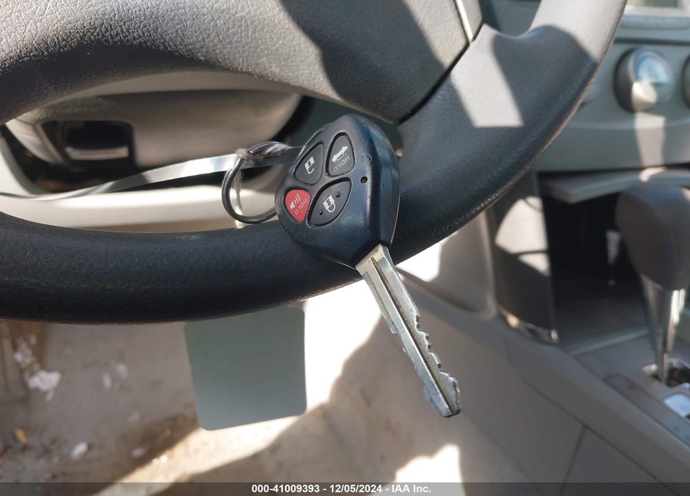 2010 TOYOTA CAMRY LE VIN: 4T1BF3EK7AU074475