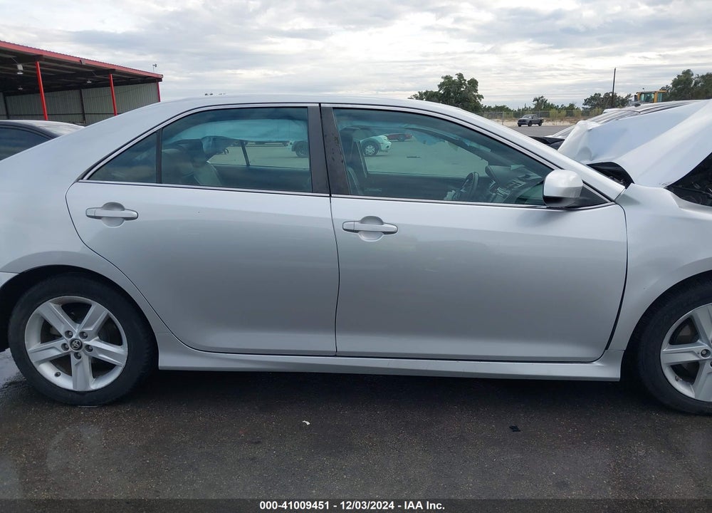 2013 TOYOTA CAMRY SE VIN: 4T1BF1FK5DU214112