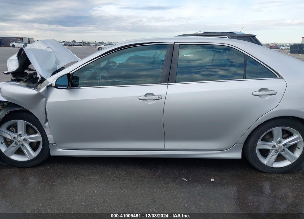 2013 TOYOTA CAMRY SE VIN: 4T1BF1FK5DU214112